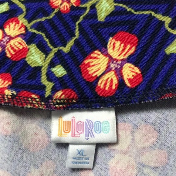 LuLaRoe Cassie - Picture 2 of 2